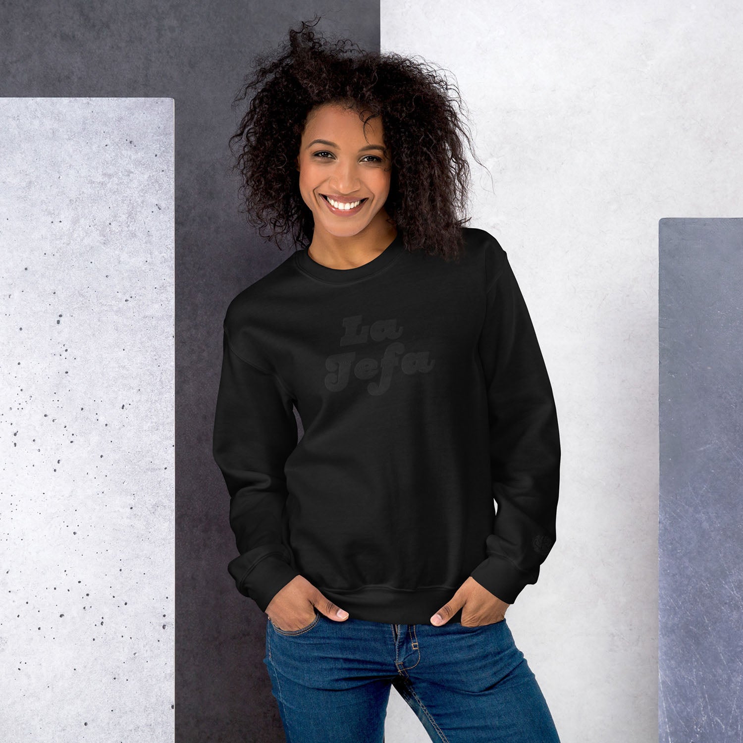 La Jefa - Embroidered Unisex Sweatshirt